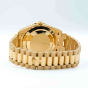 ساعة رولكس داي ديت 40 من الذهب الأصفر مرصعة بالألماس، مينا سوداء، 228398TBR