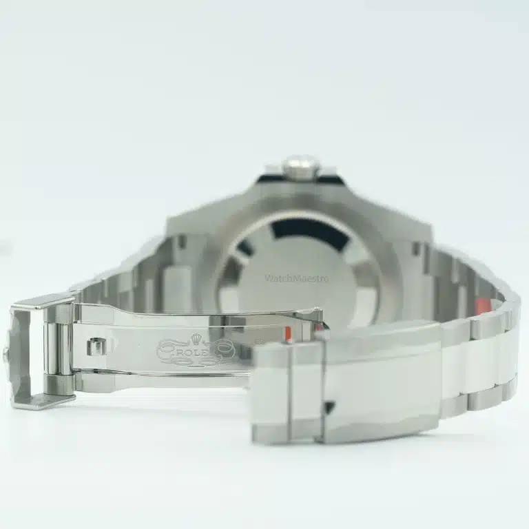 ساعة رولكس جي إم تي ماستر II بإطار أزرق أسود 126710BLNR