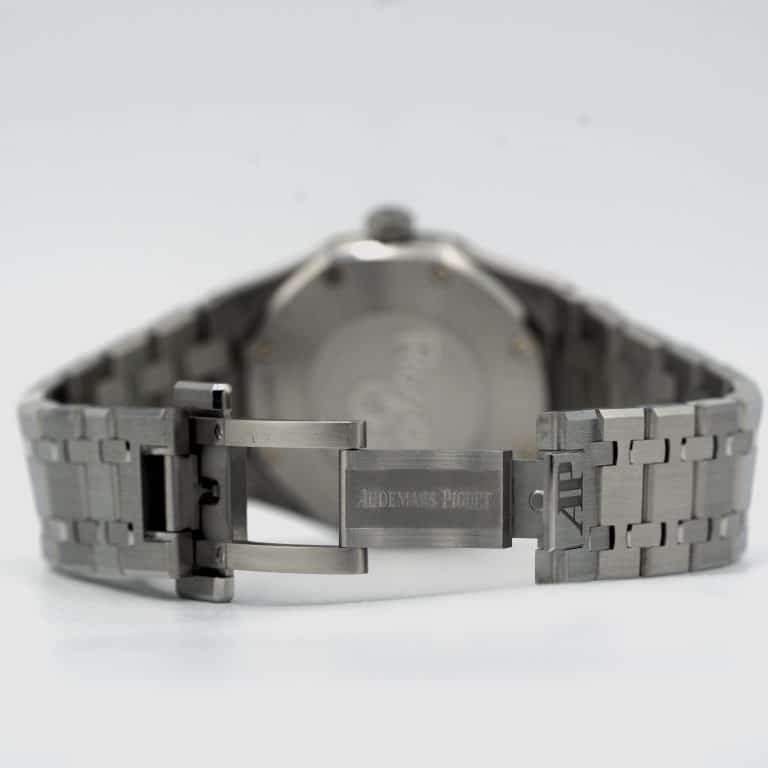 AP Royal oak 33mm back