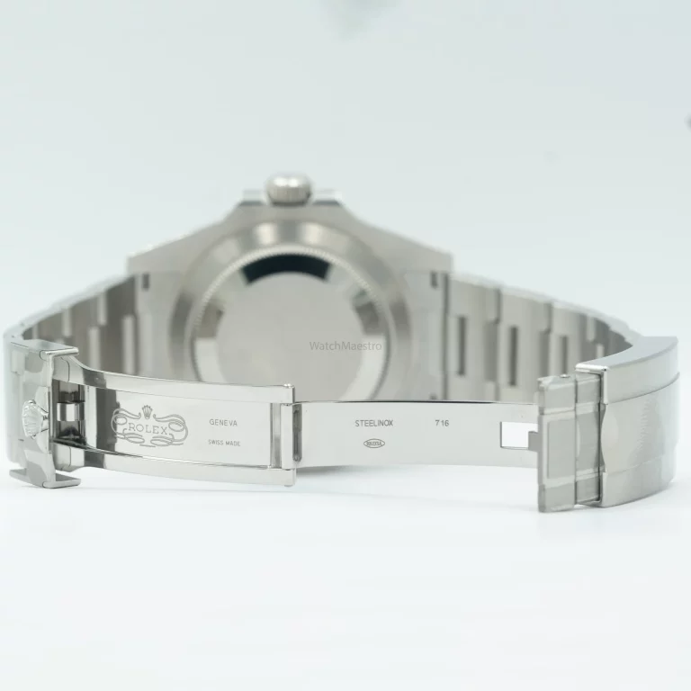 Rolex Submariner 41mm Black bezel