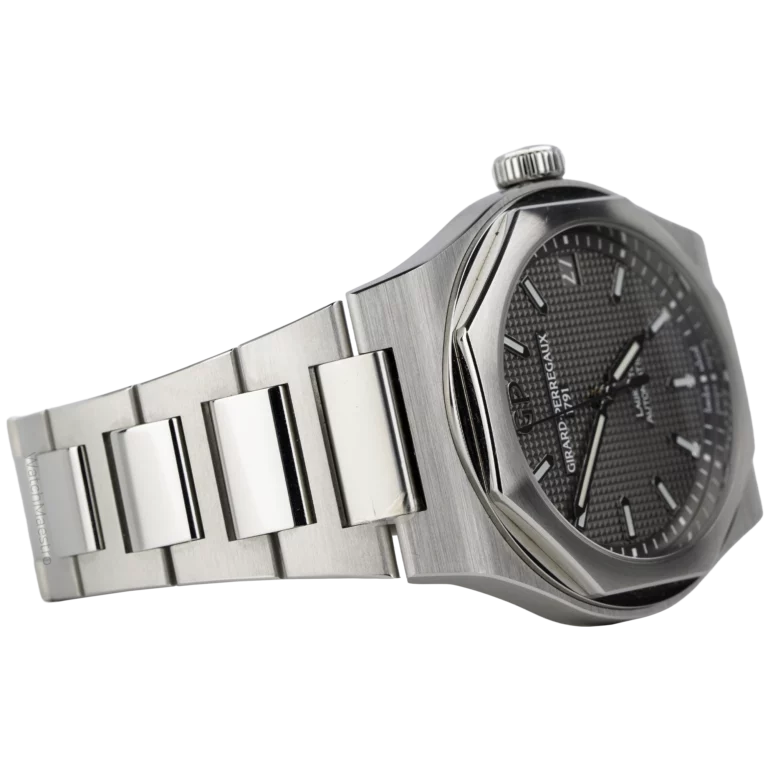 Girard-Perregaux Laureato Grey (3)