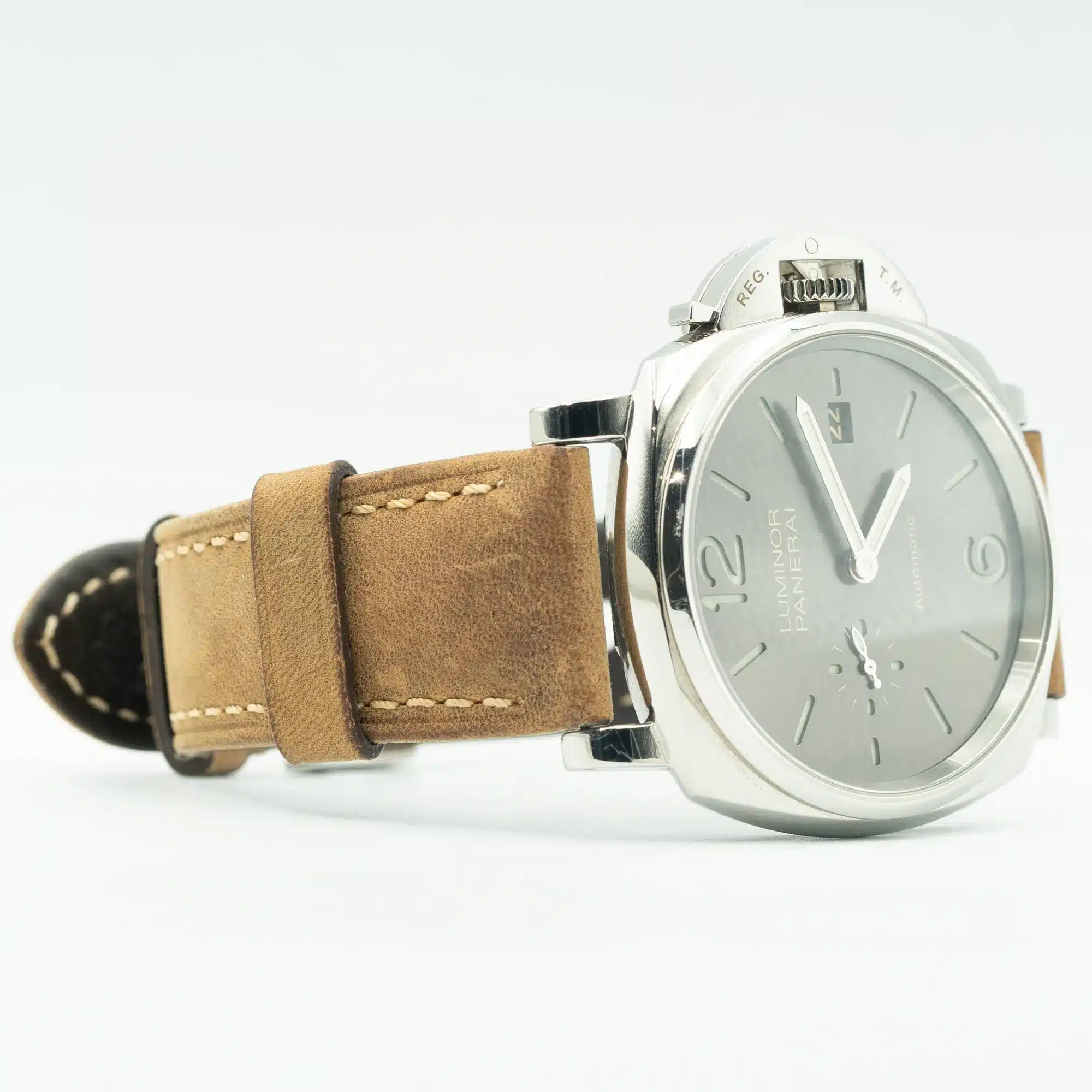 Panerai Luminor Due 42mm