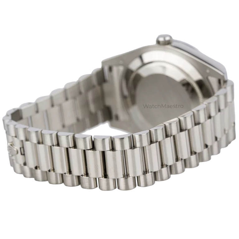 ساعة رولكس داي ديت 41 فضية مرصعة بالألماس (7)