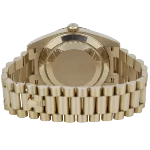 ساعة رولكس داي ديت 40 من الذهب الوردي بمينا الشوكولاتة (6)